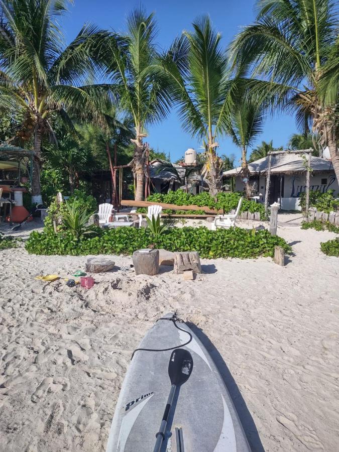 Lunazul Eco-Cabana Frente Al Mar Mahahual Exterior photo