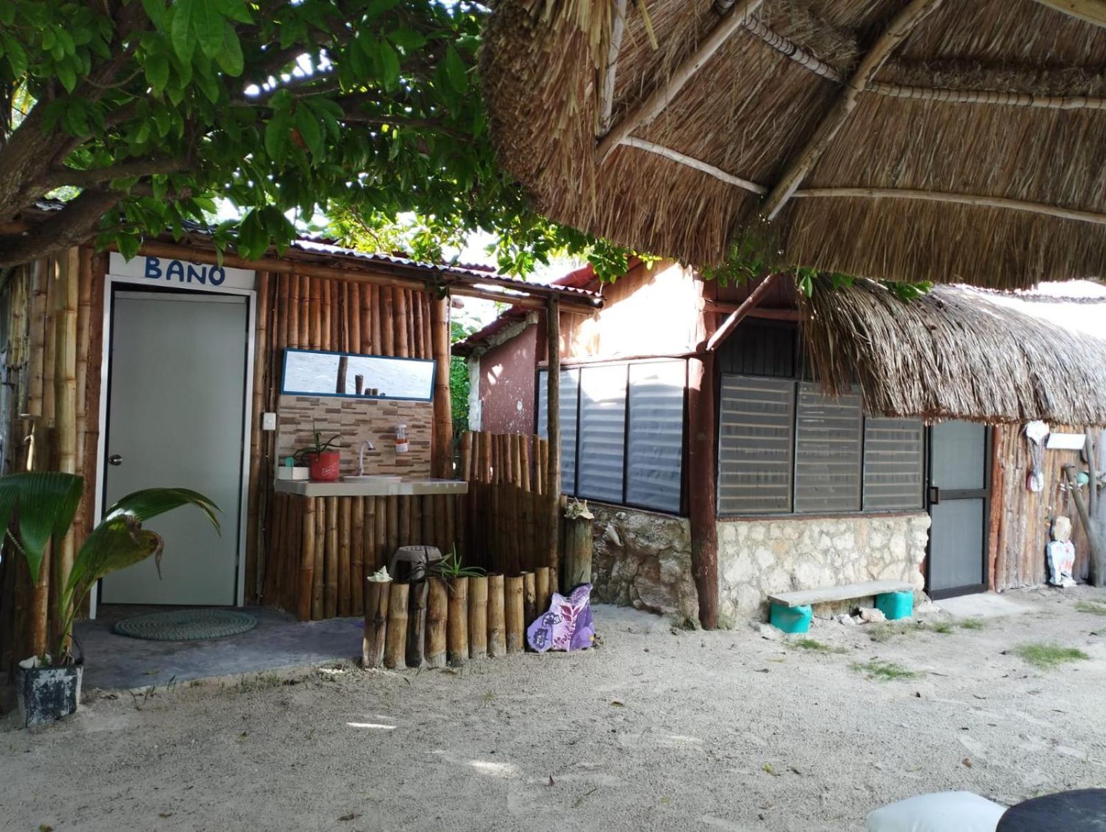 Lunazul Eco-Cabana Frente Al Mar Mahahual Exterior photo