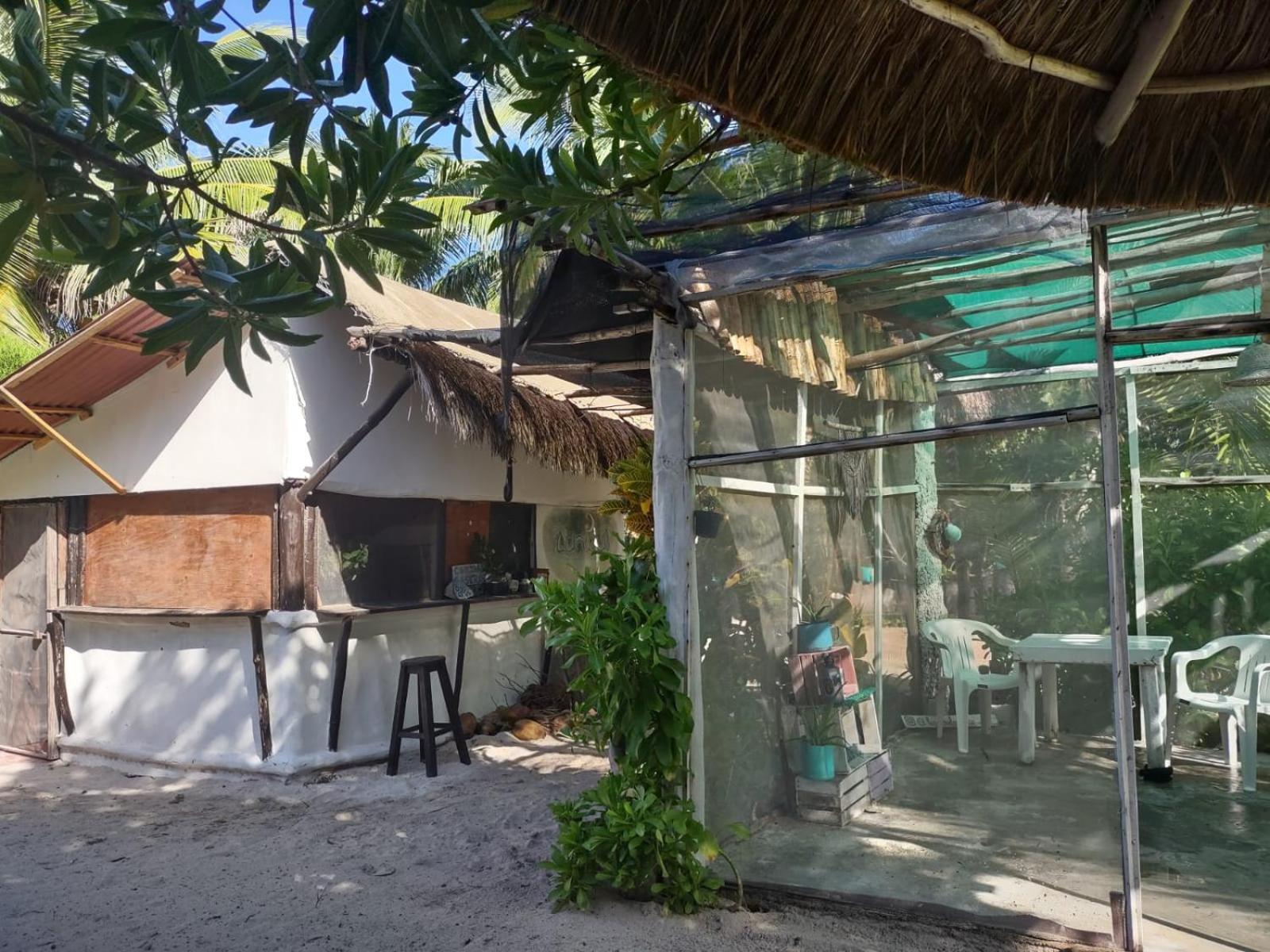 Lunazul Eco-Cabana Frente Al Mar Mahahual Exterior photo